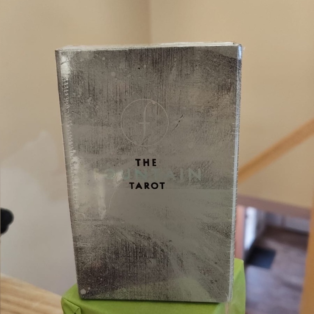 NWT The Fountain Tarot: Illustrated Deck and Guidebook (sealed)